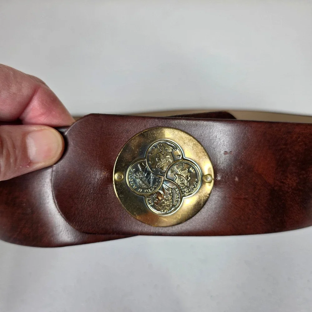 Vintage 70s Garay Leather Coin Belt Women XS 26In Brown Medallion Cowhide Boho